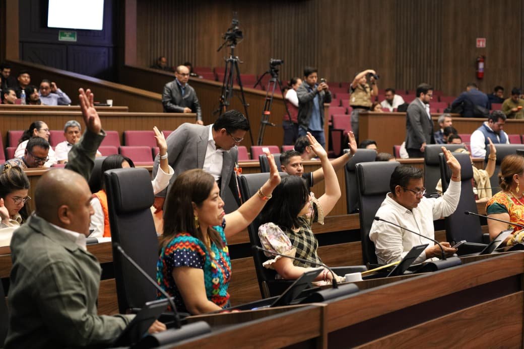 La Jucopo, encabezada por Tania Caballero, y el diputado Benjamín Viveros impulsaron la norma que articula instituciones y reconoce modalidades digitales del delito.