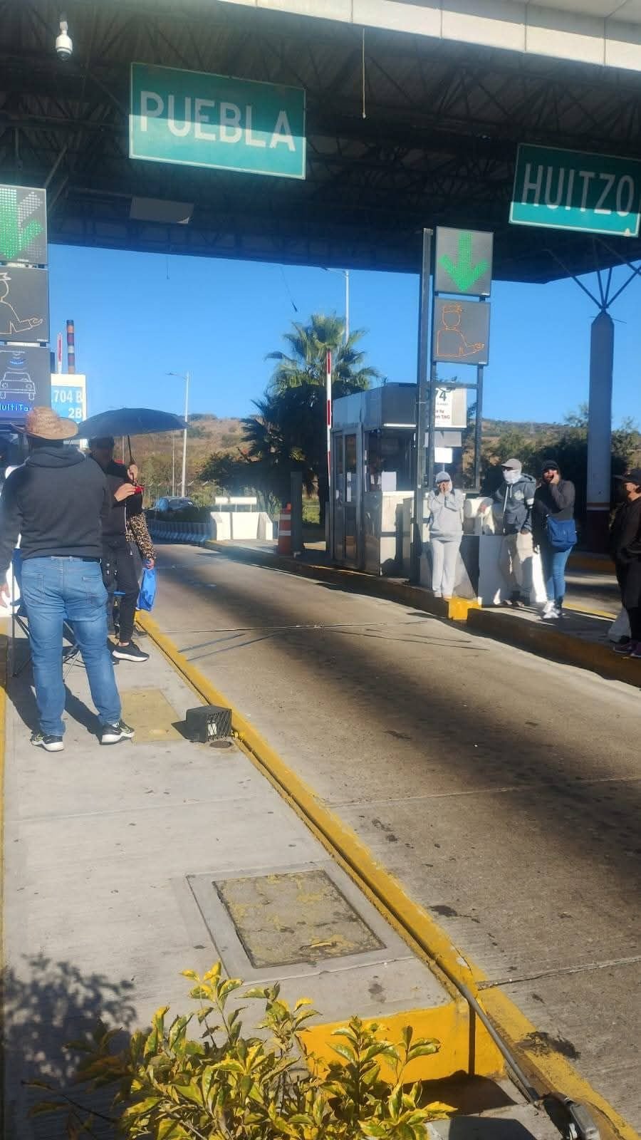 𝙇𝙖 𝙥𝙧𝙤𝙩𝙚𝙨𝙩𝙖 𝙨𝙚 𝙘𝙤𝙣𝙘𝙚𝙣𝙩𝙧ó 𝙚𝙨𝙩𝙚 𝙢𝙖𝙧𝙩𝙚𝙨 𝙚𝙣 𝙚𝙡 𝙥𝙚𝙖𝙟𝙚 𝙙𝙚 𝙎𝙖𝙣 𝙋𝙖𝙗𝙡𝙤 𝙃𝙪𝙞𝙩𝙯𝙤, 𝙙𝙤𝙣𝙙𝙚 𝙢𝙖𝙣𝙞𝙛𝙚𝙨𝙩𝙖𝙣𝙩𝙚𝙨 𝙥𝙚𝙧𝙢𝙞𝙩𝙚𝙣 𝙚𝙡 𝙥𝙖𝙨𝙤 𝙖 𝙘𝙖𝙢𝙗𝙞𝙤 𝙙𝙚 𝙪𝙣𝙖 𝙘𝙪𝙤𝙩𝙖 𝙫𝙤𝙡𝙪𝙣𝙩𝙖𝙧𝙞𝙖.