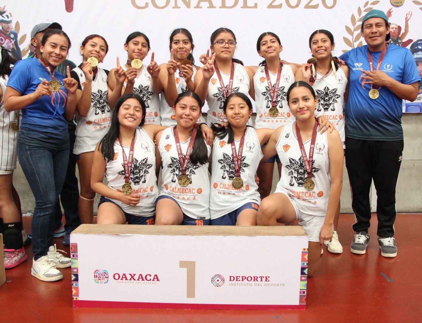 𝙑𝙖𝙡𝙡𝙚𝙨 𝘾𝙚𝙣𝙩𝙧𝙖𝙡𝙚𝙨 𝙨𝙚 𝙦𝙪𝙚𝙙𝙖 𝙘𝙤𝙣 𝙡𝙤𝙨 𝙥𝙧𝙞𝙢𝙚𝙧𝙤𝙨 𝙡𝙪𝙜𝙖𝙧𝙚𝙨 𝙮 𝙖𝙫𝙖𝙣𝙯𝙖 𝙖 𝙡𝙖 𝙨𝙞𝙜𝙪𝙞𝙚𝙣𝙩𝙚 𝙧𝙤𝙣𝙙𝙖 𝙣𝙖𝙘𝙞𝙤𝙣𝙖𝙡.