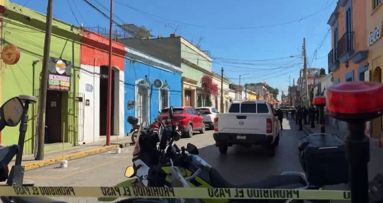  𝙀𝙡 𝙖𝙩𝙖𝙦𝙪𝙚 𝙤𝙘𝙪𝙧𝙧𝙞ó 𝙙𝙚𝙣𝙩𝙧𝙤 𝙙𝙚 𝙪𝙣 𝙣𝙚𝙜𝙤𝙘𝙞𝙤, 𝙚𝙣 𝙚𝙡 𝙘𝙧𝙪𝙘𝙚 𝙙𝙚 𝙏𝙧𝙪𝙟𝙖𝙣𝙤 𝙮 𝘿í𝙖𝙯 𝙊𝙧𝙙𝙖𝙯; 𝙖𝙪𝙩𝙤𝙧𝙞𝙙𝙖𝙙𝙚𝙨 𝙮𝙖 𝙞𝙣𝙫𝙚𝙨𝙩𝙞𝙜𝙖𝙣 𝙡𝙖𝙨 𝙘𝙞𝙧𝙘𝙪𝙣𝙨𝙩𝙖𝙣𝙘𝙞𝙖𝙨.