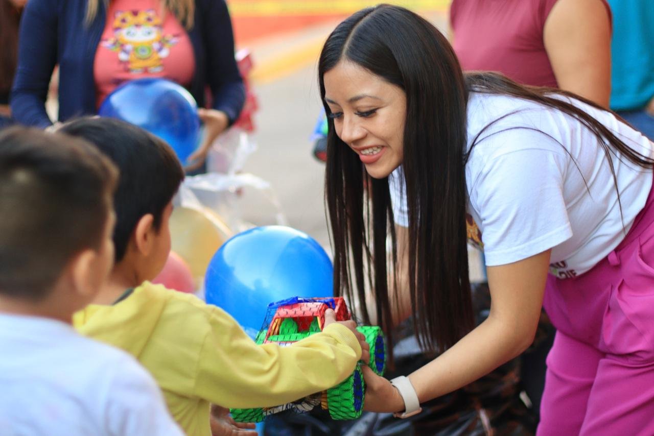 𝘿𝙪𝙧𝙖𝙣𝙩𝙚 𝙫𝙖𝙧𝙞𝙤𝙨 𝙙í𝙖𝙨, 𝙘𝙤𝙡𝙤𝙣𝙞𝙖𝙨, 𝙖𝙜𝙚𝙣𝙘𝙞𝙖𝙨 𝙮 𝙚𝙨𝙘𝙪𝙚𝙡𝙖𝙨 𝙙𝙚𝙡 𝙢𝙪𝙣𝙞𝙘𝙞𝙥𝙞𝙤 𝙛𝙪𝙚𝙧𝙤𝙣 𝙥𝙪𝙣𝙩𝙤 𝙙𝙚 𝙚𝙣𝙘𝙪𝙚𝙣𝙩𝙧𝙤 𝙥𝙖𝙧𝙖 𝙡𝙖 𝙚𝙣𝙩𝙧𝙚𝙜𝙖 𝙙𝙚 𝙟𝙪𝙜𝙪𝙚𝙩𝙚𝙨 𝙚𝙣 𝙚𝙡 𝙢𝙖𝙧𝙘𝙤 𝙙𝙚𝙡 𝘿í𝙖 𝙙𝙚 𝙍𝙚𝙮𝙚𝙨.