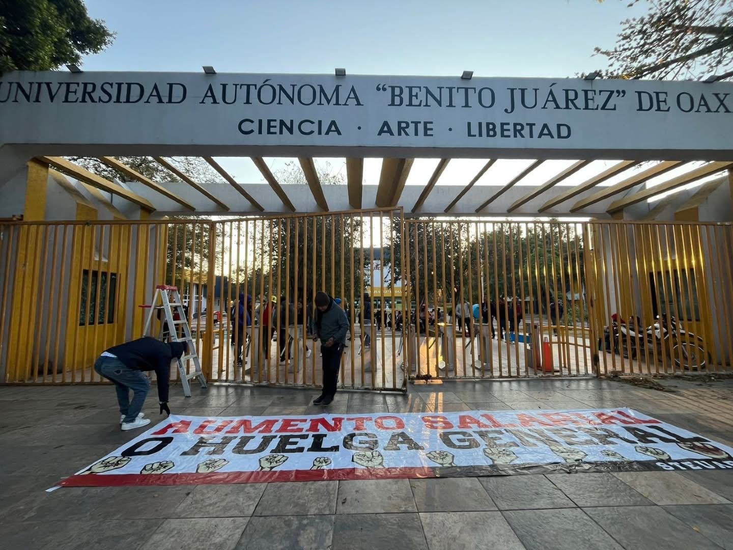 𝘼𝙘𝙘𝙚𝙨𝙤𝙨 𝙘𝙚𝙧𝙧𝙖𝙙𝙤𝙨 𝙮 𝙘𝙡𝙖𝙨𝙚𝙨 𝙨𝙪𝙨𝙥𝙚𝙣𝙙𝙞𝙙𝙖𝙨 𝙢𝙖𝙧𝙘𝙖𝙣 𝙪𝙣𝙖 𝙣𝙪𝙚𝙫𝙖 𝙟𝙤𝙧𝙣𝙖𝙙𝙖 𝙙𝙚 𝙥𝙧𝙚𝙨𝙞ó𝙣 𝙨𝙞𝙣𝙙𝙞𝙘𝙖𝙡 𝙚𝙣 𝙡𝙖 𝙐𝘼𝘽𝙅𝙊.