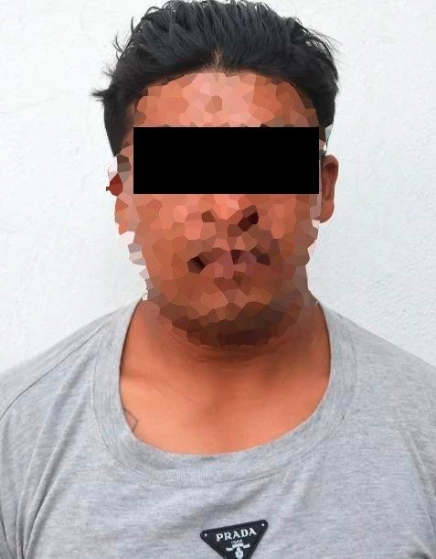 El hombre fue señalado por el robo de un teléfono celular y quedó a disposición de la Fiscalía estatal.