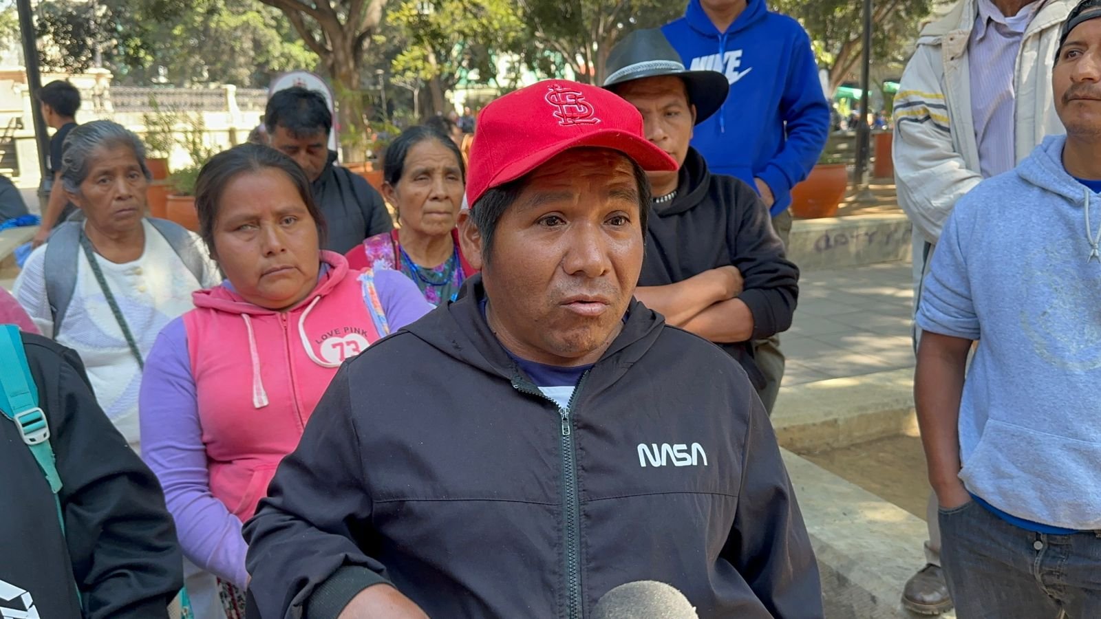 𝗣𝗼𝗯𝗹𝗮𝗱𝗼𝗿𝗲𝘀 𝗱𝗲 𝗦𝗮𝗻 𝗝𝘂𝗮𝗻 𝗣𝗲𝘁𝗹𝗮𝗽𝗮 𝗱𝗲𝘀𝗰𝗼𝗻𝗼𝗰𝗲𝗻 𝗮 𝘀𝘂 𝗽𝗿𝗲𝘀𝗶𝗱𝗲𝗻𝘁𝗲 𝗺𝘂𝗻𝗶𝗰𝗶𝗽𝗮𝗹