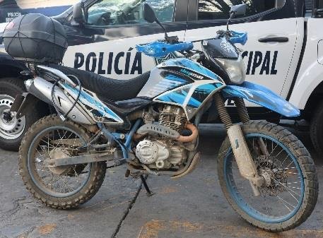 𝗖𝗮𝗽𝘁𝘂𝗿𝗮𝗻 𝗮 𝗽𝗿𝗲𝘀𝘂𝗻𝘁𝗼 𝗹𝗮𝗱𝗿𝗼́𝗻 𝗱𝗲 𝗺𝗼𝘁𝗼𝗰𝗶𝗰𝗹𝗲𝘁𝗮 𝗲𝗻 𝗹𝗮 𝗖𝗮𝗹𝘇𝗮𝗱𝗮 𝗠𝗮𝗱𝗲𝗿𝗼.