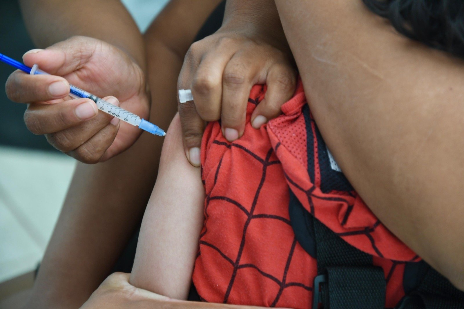 𝗫𝗼𝘅𝗼𝗰𝗼𝘁𝗹𝗮́𝗻 𝗹𝗹𝗲𝘃𝗮 𝘃𝗮𝗰𝘂𝗻𝗮𝘀 𝗮 𝗰𝗼𝗹𝗼𝗻𝗶𝗮𝘀 𝘆 𝗮𝗴𝗲𝗻𝗰𝗶𝗮𝘀; 𝗶𝗻𝗰𝗹𝘂𝘆𝗲 𝗱𝗼𝘀𝗶𝘀 𝗰𝗼𝗻𝘁𝗿𝗮 𝘀𝗮𝗿𝗮𝗺𝗽𝗶𝗼́𝗻.