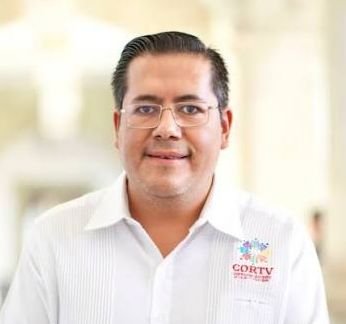 𝗖𝗮𝗺𝗯𝗶𝗼 𝗲𝗻 𝗖𝗼𝗺𝘂𝗻𝗶𝗰𝗮𝗰𝗶ó𝗻 𝗦𝗼𝗰𝗶𝗮𝗹: 𝗗𝗮𝗻𝗶𝗲𝗹 𝗛𝗲𝗿𝗻á𝗻𝗱𝗲𝘇 𝗮𝘀𝘂𝗺𝗲 𝗹𝗮 𝗱𝗶𝗿𝗲𝗰𝗰𝗶ó𝗻.