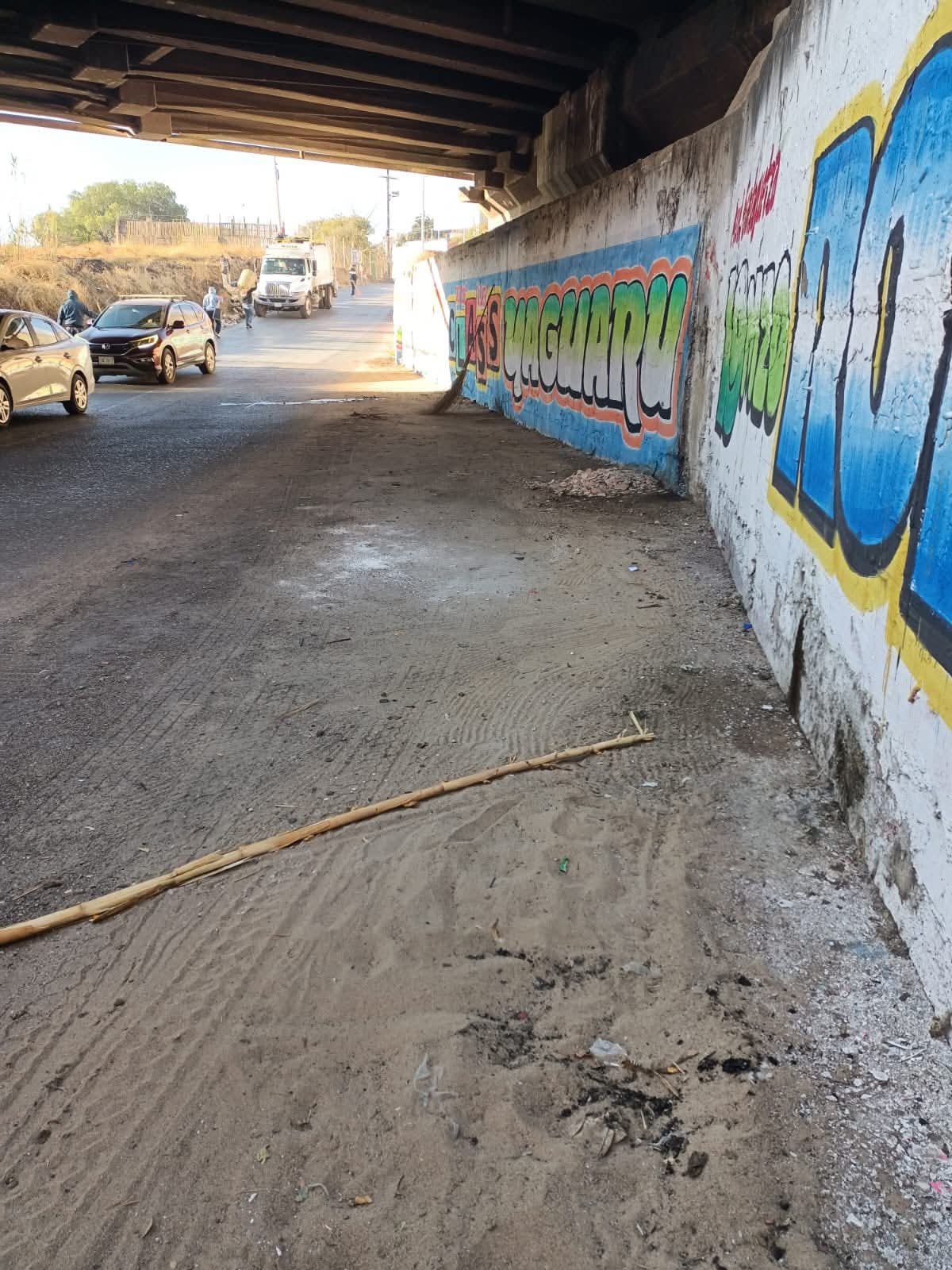 𝗥𝗲𝘁𝗶𝗿𝗮𝗻 𝘁𝗶𝗿𝗮𝗱𝗲𝗿𝗼 𝗰𝗹𝗮𝗻𝗱𝗲𝘀𝘁𝗶𝗻𝗼 𝗯𝗮𝗷𝗼 𝗽𝘂𝗲𝗻𝘁𝗲 𝗿𝘂𝗺𝗯𝗼 𝗮𝗹 𝗣𝗮𝗿𝗾𝘂𝗲 𝗣𝗿𝗶𝗺𝗮𝘃𝗲𝗿𝗮