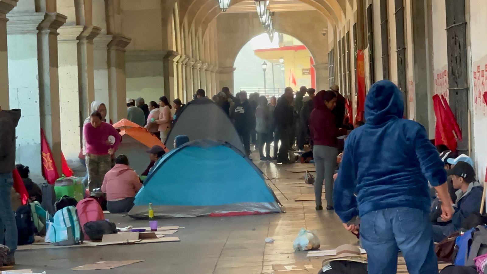 𝗣𝗹𝗮𝗻𝘁𝗼́𝗻 𝗶𝗻𝗱𝗲𝗳𝗶𝗻𝗶𝗱𝗼: 𝗦𝗼𝗹 𝗥𝗼𝗷𝗼 𝘀𝗲 𝗺𝗮𝗻𝘁𝗶𝗲𝗻𝗲 𝗲𝗻 𝗲𝗹 𝘇𝗼́𝗰𝗮𝗹𝗼 𝗱𝗲 𝗢𝗮𝘅𝗮𝗰𝗮.