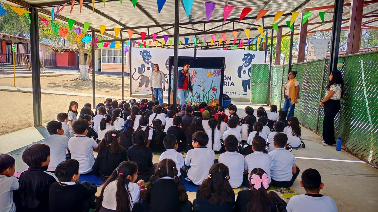 N𝗶𝗻̃𝗮𝘀 𝘆 𝗻𝗶𝗻̃𝗼𝘀 𝗮𝗽𝗿𝗲𝗻𝗱𝗲𝗻 𝗮 𝗽𝗿𝗼𝘁𝗲𝗴𝗲𝗿𝘀𝗲 𝗲𝗻 𝗦𝗮𝗻 𝗝𝗮𝗰𝗶𝗻𝘁𝗼 𝗔𝗺𝗶𝗹𝗽𝗮𝘀.