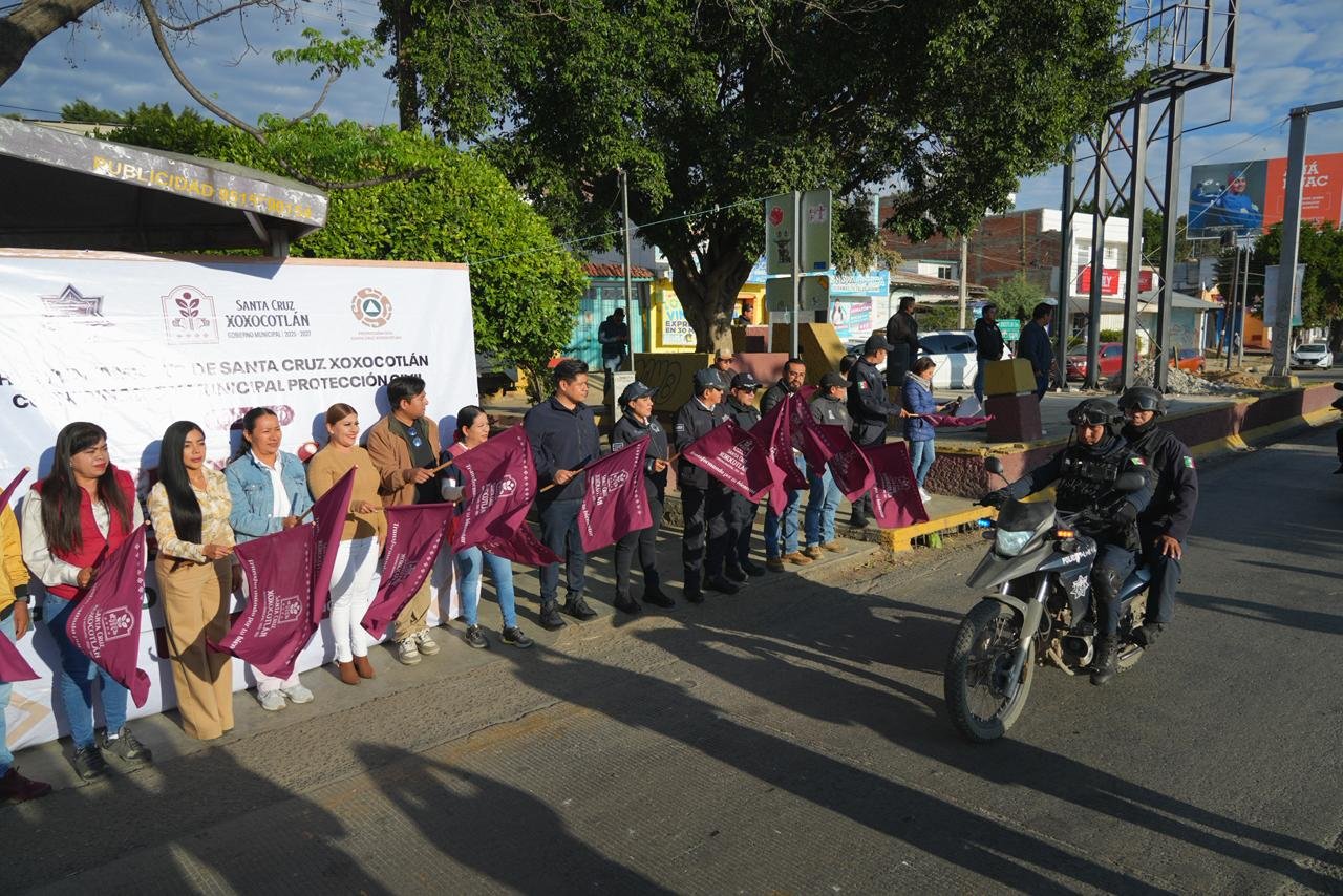 𝗢𝗽𝗲𝗿𝗮𝘁𝗶𝘃𝗼 𝗱𝗲 𝗦𝗲𝗺𝗮𝗻𝗮 𝗦𝗮𝗻𝘁𝗮 𝗲𝗻 𝗫𝗼𝘅𝗼𝗰𝗼𝘁𝗹𝗮́𝗻: 𝗽𝗮𝘁𝗿𝘂𝗹𝗹𝗮𝘀 𝗲𝗻 𝗰𝗮𝗹𝗹𝗲 𝘆 𝘃𝗶𝗴𝗶𝗹𝗮𝗻𝗰𝗶𝗮 𝗽𝗲𝗿𝗺𝗮𝗻𝗲𝗻𝘁𝗲.