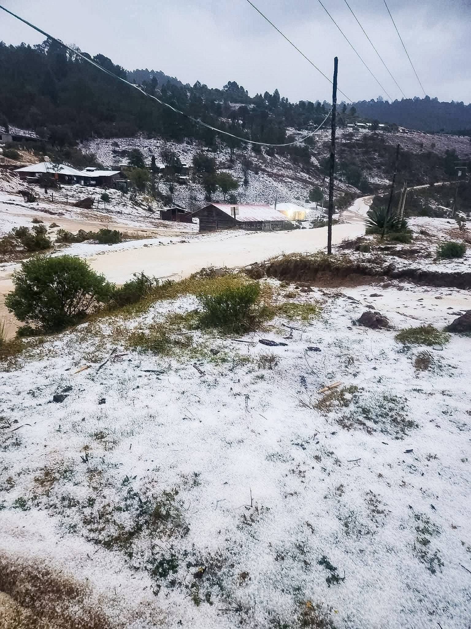 𝗚𝗿𝗮𝗻𝗶𝘇𝗮𝗱𝗮 𝘆 𝗮𝗴𝘂𝗮𝗻𝗶𝗲𝘃𝗲 𝗴𝗼𝗹𝗽𝗲𝗮𝗻 𝗭𝗮𝗿𝗮𝗴𝗼𝘇𝗮, 𝗬𝘂𝗰𝘂𝗻𝗶𝗰𝗼𝗰𝗼 𝗲𝗻 𝗝𝘂𝘅𝘁𝗹𝗮𝗵𝘂𝗮𝗰𝗮