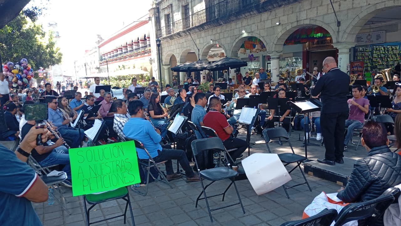 𝗖𝗼𝗻 𝗰𝗮𝗿𝘁𝘂𝗹𝗶𝗻𝗮𝘀 𝗽𝗶𝗱𝗲𝗻 𝗮𝘁𝗲𝗻𝗰𝗶ó𝗻 𝗺ú𝘀𝗶𝗰𝗼𝘀 𝗱𝗲 𝗹𝗮 𝗕𝗮𝗻𝗱𝗮 𝗱𝗲 𝗠ú𝘀𝗶𝗰𝗮 𝗱𝗲𝗹 𝗚𝗼𝗯𝗶𝗲𝗿𝗻𝗼