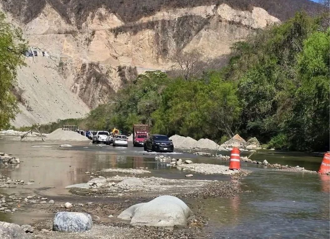 𝗖𝗮𝗺𝗶𝗻𝗼 𝗮𝗹𝘁𝗲𝗿𝗻𝗼 𝗲𝗻 𝗠𝗶𝘁𝗹𝗮–𝗧𝗲𝗵𝘂𝗮𝗻𝘁𝗲𝗽𝗲𝗰: 𝗿𝗶𝗲𝘀𝗴𝗼 𝗿𝗲𝗮𝗹 𝗽𝗮𝗿𝗮 𝗮𝘂𝘁𝗼𝘀 𝗽𝗲𝗾𝘂𝗲𝗻̃𝗼𝘀