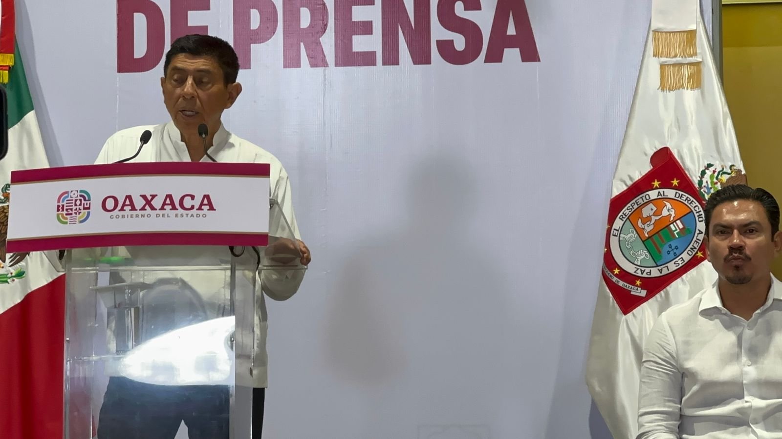 𝗝𝗮𝗿𝗮 𝗺𝗮𝗿𝗰𝗮 𝗹í𝗻𝗲𝗮 𝘀𝗼𝗯𝗿𝗲 𝗖𝗵𝗮𝗴𝗼𝘆𝗮 𝘆 𝗻𝗶𝗲𝗴𝗮 𝗿𝘂𝗽𝘁𝘂𝗿𝗮 𝗲𝗻 𝗹𝗮 𝗰𝗮𝗽𝗶𝘁𝗮𝗹