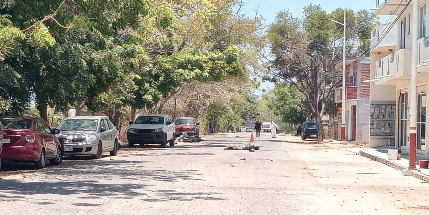 𝗔𝘀𝗲𝘀𝗶𝗻𝗮𝗻 𝗮 𝗽𝗮𝗿𝗲𝗷𝗮 𝗲𝗻 𝗣𝘂𝗲𝗿𝘁𝗼 𝗘𝘀𝗰𝗼𝗻𝗱𝗶𝗱𝗼  