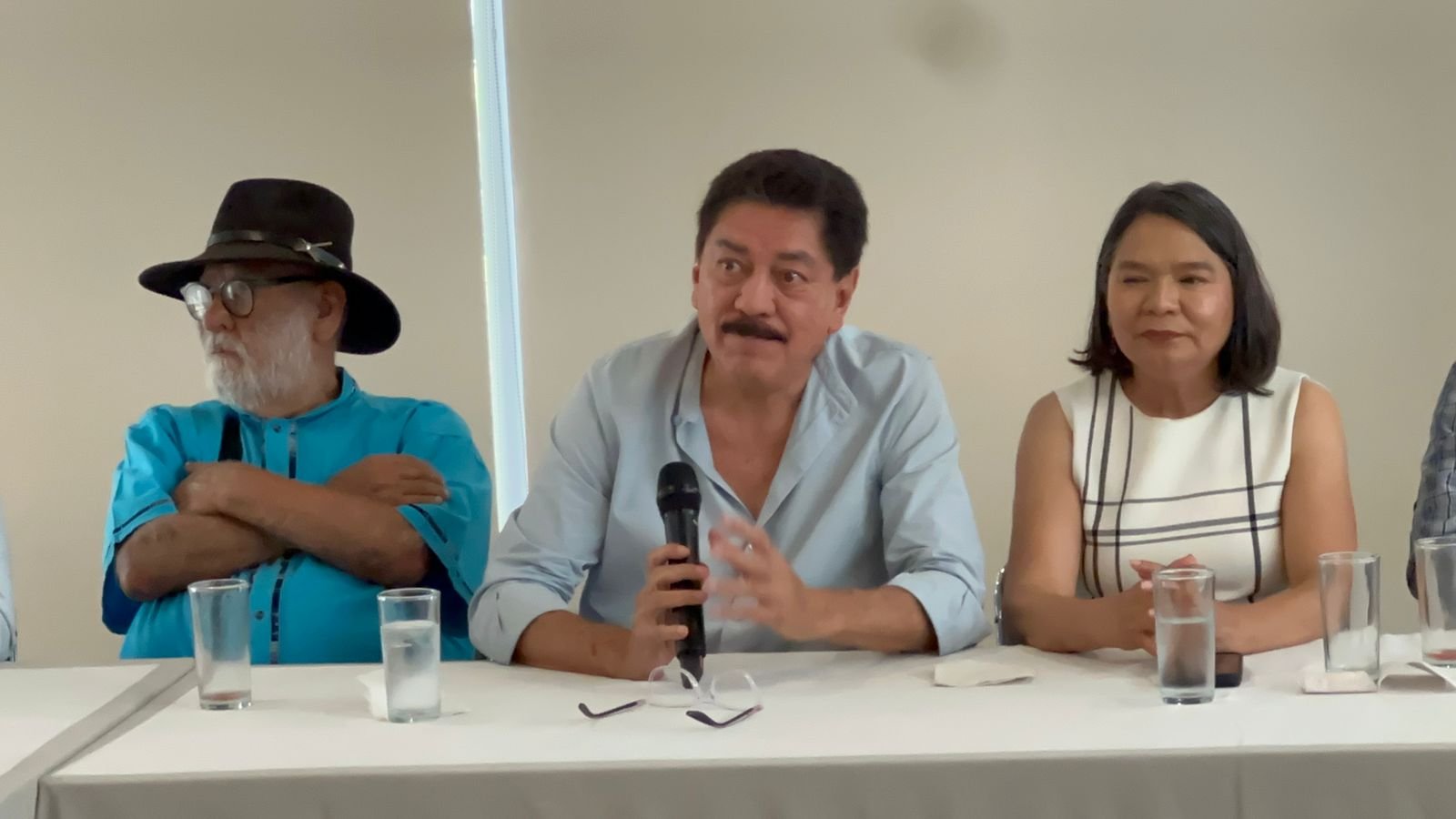 𝗦𝗼𝗳𝗶́𝗮 𝗖𝗮𝘀𝘁𝗿𝗼 𝗹𝗲𝘃𝗮𝗻𝘁𝗮 𝗹𝗮 𝗺𝗮𝗻𝗼 𝗽𝗮𝗿𝗮 𝗲𝗹 𝟮𝟬𝟮𝟴; 𝗨𝗹𝗶𝘀𝗲𝘀 𝗥𝘂𝗶𝘇 𝗹𝗮 𝗽𝗮𝗹𝗼𝗺𝗲𝗮 𝗽𝗮𝗿𝗮 𝗹𝗮 𝗴𝘂𝗯𝗲𝗿𝗻𝗮𝘁𝘂𝗿𝗮