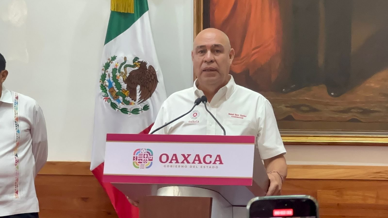 𝗔𝗹𝗲𝗿𝘁𝗮𝗻 𝗽𝗼𝗿 𝘁𝗲𝗺𝗽𝗲𝗿𝗮𝘁𝘂𝗿𝗮𝘀 𝗲𝘅𝘁𝗿𝗲𝗺𝗮𝘀 𝗲𝗻 𝗢𝗮𝘅𝗮𝗰𝗮; 𝗽𝗶𝗱𝗲𝗻 𝗻𝗼 𝗲𝘅𝗽𝗼𝗻𝗲𝗿𝘀𝗲 𝗮𝗹 𝘀𝗼𝗹