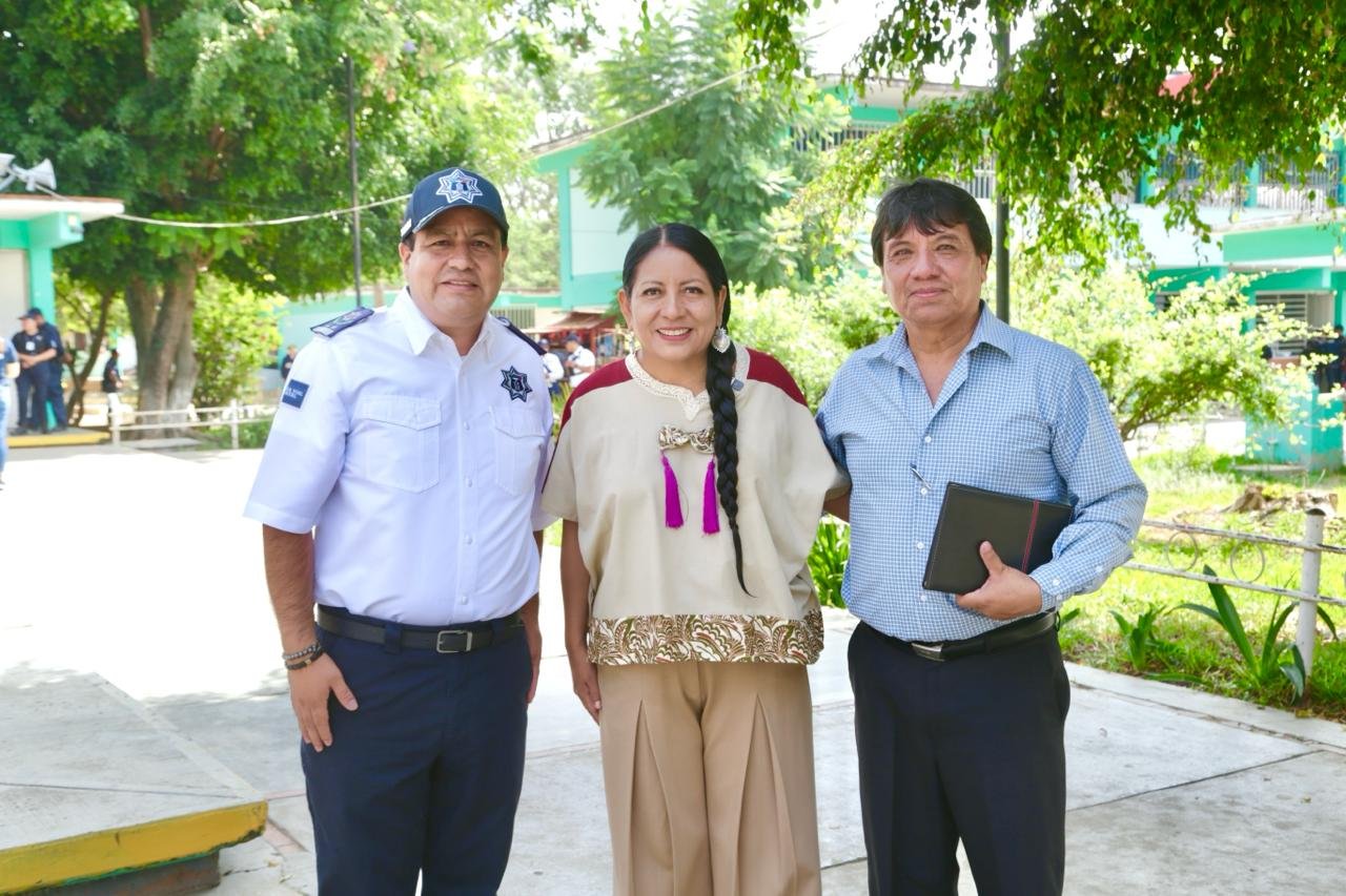 𝗟𝗹𝗲𝘃𝗮𝗻 𝗽𝗹á𝘁𝗶𝗰𝗮𝘀 𝗱𝗲 𝗽𝗿𝗲𝘃𝗲𝗻𝗰𝗶ó𝗻 𝘆 𝘀𝗲𝗴𝘂𝗿𝗶𝗱𝗮𝗱 𝗮 𝗲𝘀𝘁𝘂𝗱𝗶𝗮𝗻𝘁𝗲𝘀 𝗱𝗲 𝗫𝗼𝘅𝗼𝗰𝗼𝘁𝗹á𝗻