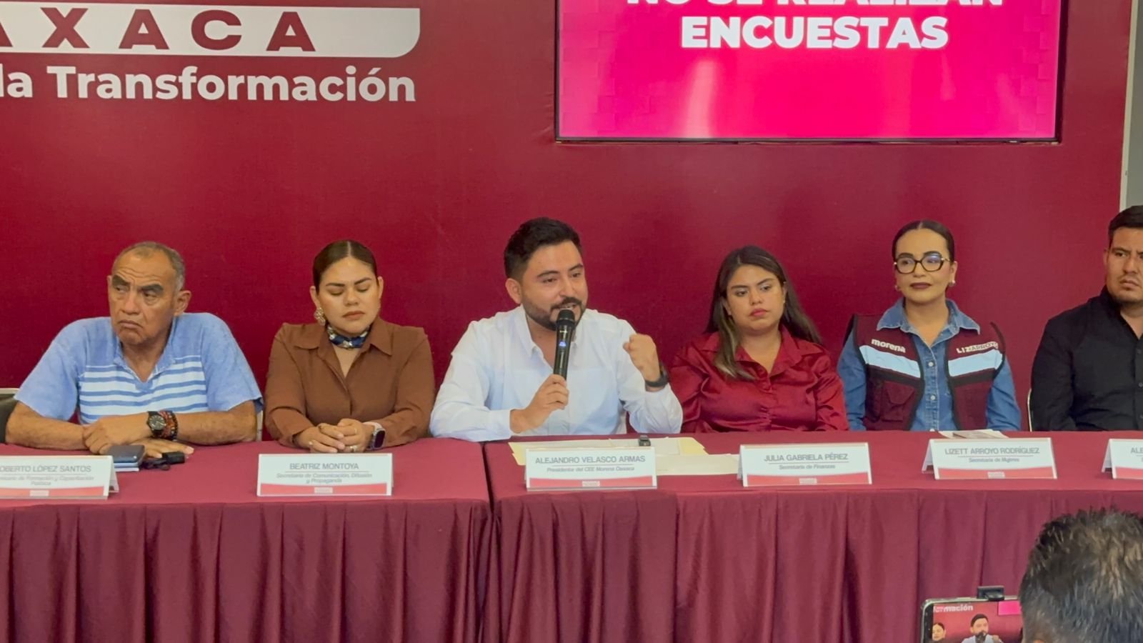 𝗠𝗼𝗿𝗲𝗻𝗮 𝗺𝗮𝗿𝗰𝗮 𝗱𝗶𝘀𝘁𝗮𝗻𝗰𝗶𝗮 𝗰𝗼𝗻 𝗲𝗹 𝗣𝗧 𝗲𝗻 𝗢𝗮𝘅𝗮𝗰𝗮 𝘆 𝗮𝗰𝘂𝘀𝗮 “𝘁𝗿𝗮𝗶𝗰𝗶ó𝗻” 𝗽𝗼𝗹í𝘁𝗶𝗰𝗮  