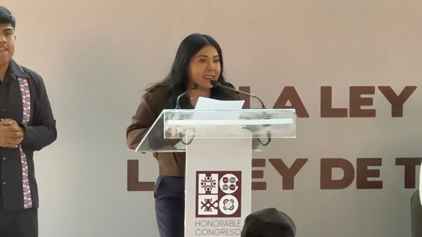 𝗟𝗘𝗬 𝗗𝗘 𝗠𝗢𝗩𝗜𝗟𝗜𝗗𝗔𝗗 𝗣𝗟𝗔𝗡𝗧𝗘𝗔 𝗨𝗡 𝗖𝗔𝗠𝗕𝗜𝗢 𝗗𝗘 𝗥𝗨𝗠𝗕𝗢 𝗣𝗔𝗥𝗔 𝗢𝗔𝗫𝗔𝗖𝗔: 𝗧𝗔𝗡𝗜𝗔 𝗖𝗔𝗕𝗔𝗟𝗟𝗘𝗥𝗢