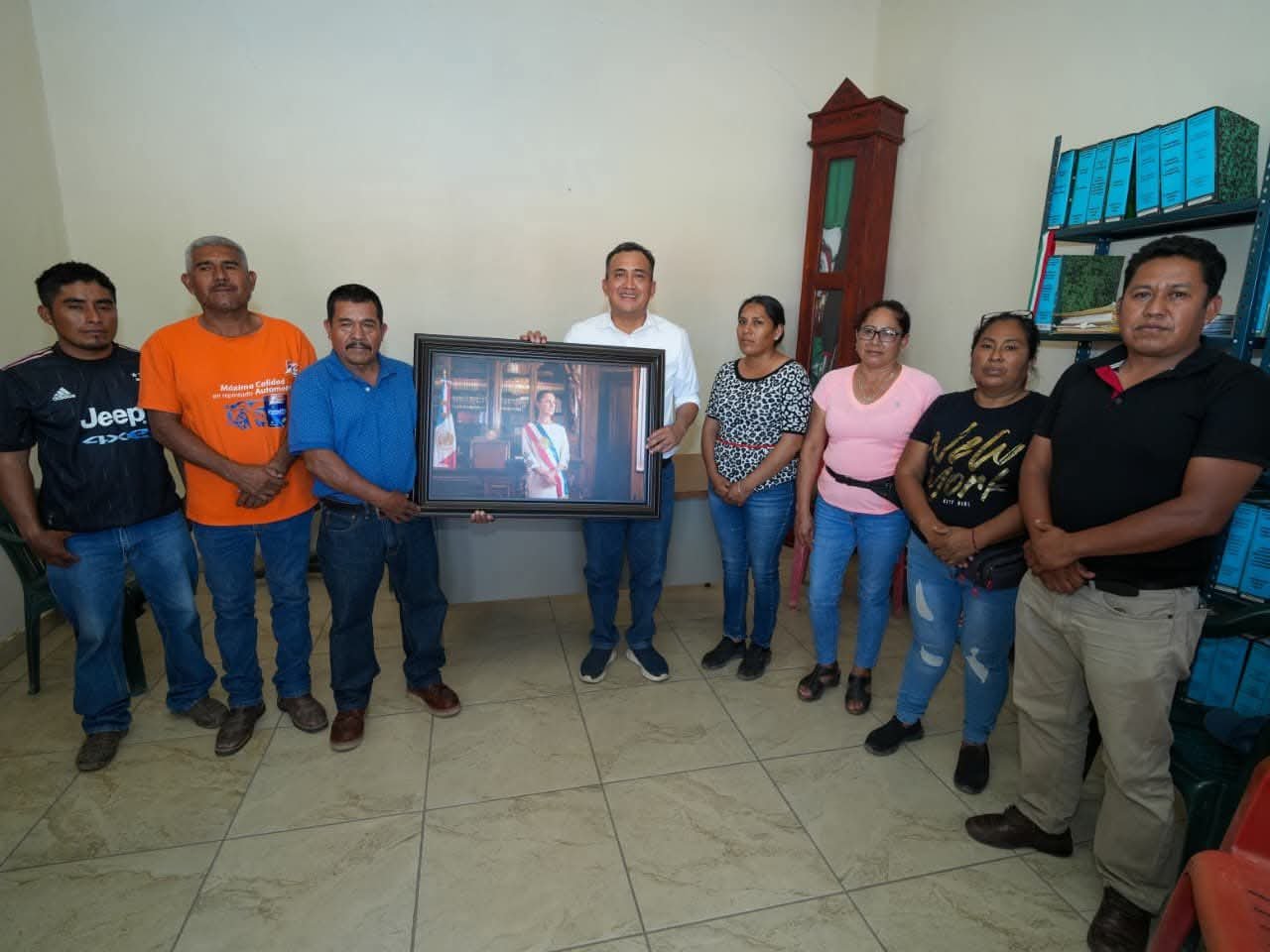 𝗔𝗻𝘁𝗼𝗻𝗶𝗻𝗼 𝗠𝗼𝗿𝗮𝗹𝗲𝘀 𝘀𝗼𝘀𝘁𝗶𝗲𝗻𝗲 𝗿𝗲𝘂𝗻𝗶ó𝗻 𝗰𝗼𝗻 𝗮𝘂𝘁𝗼𝗿𝗶𝗱𝗮𝗱𝗲𝘀 𝗱𝗲 𝗦𝗮𝗻 𝗟𝗼𝗿𝗲𝗻𝘇𝗼 𝗩𝗶𝗰𝘁𝗼𝗿𝗶𝗮