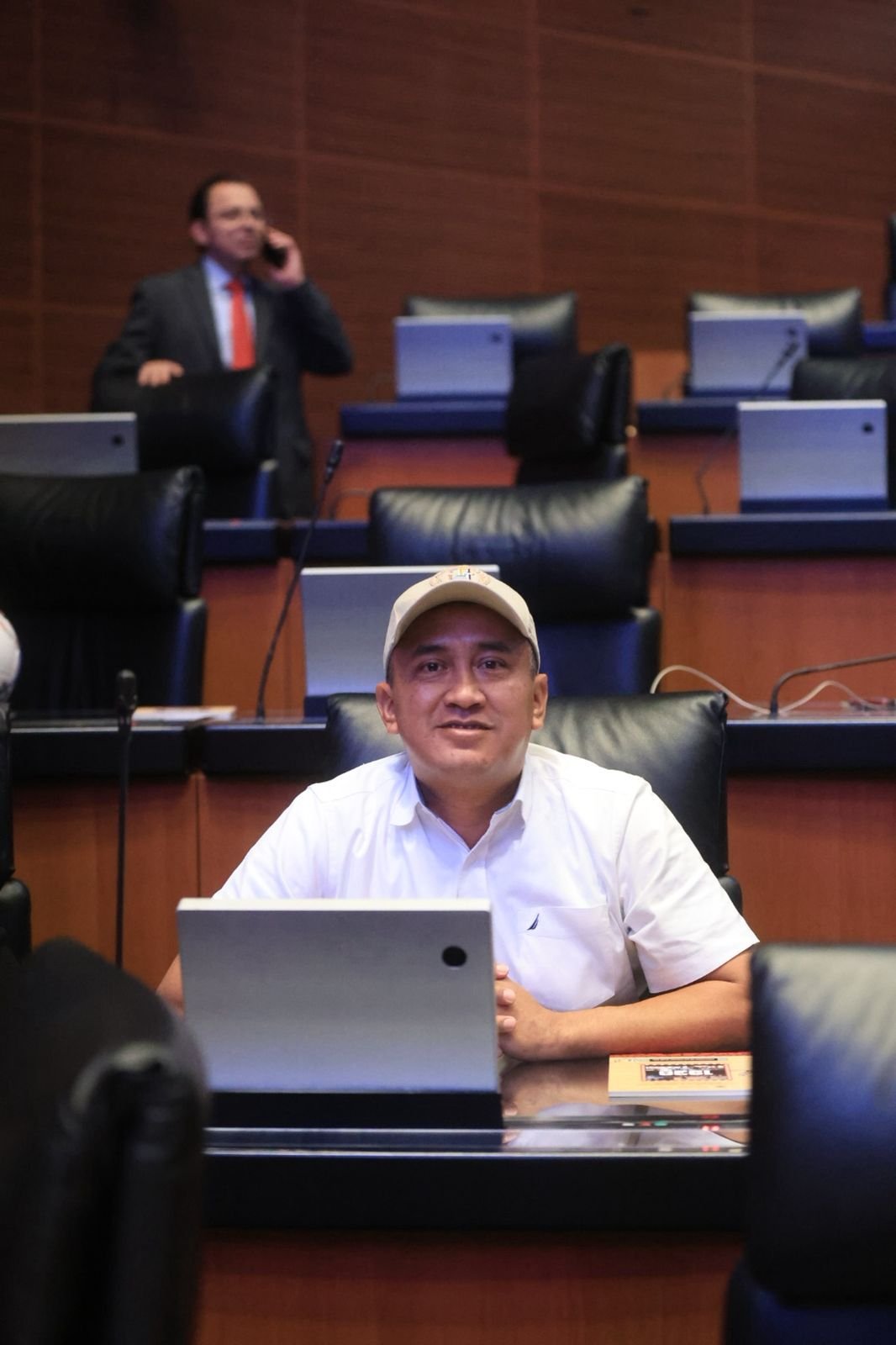 𝗔𝗻𝘁𝗼𝗻𝗶𝗻𝗼 𝗠𝗼𝗿𝗮𝗹𝗲𝘀 𝗽𝗮𝗿𝘁𝗶𝗰𝗶𝗽𝗮 𝗲𝗻 𝗹𝗮 𝗢𝗰𝘁𝗮𝘃𝗮 𝗥𝗲𝘂𝗻𝗶ó𝗻 𝗱𝗲 𝗹𝗮 𝗖𝗼𝗺𝗶𝘀𝗶ó𝗻 𝗱𝗲 𝗗𝗲𝗿𝗲𝗰𝗵𝗼𝘀 𝗛𝘂𝗺𝗮𝗻𝗼𝘀.