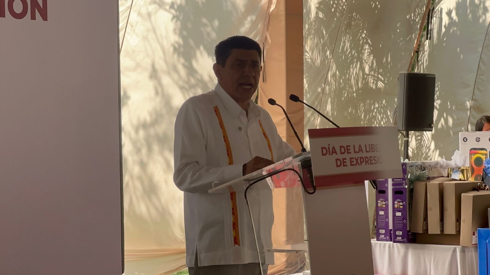 𝗦𝗮𝗹𝗼𝗺ó𝗻 𝗝𝗮𝗿𝗮 𝘀𝗲 𝗿𝗲ú𝗻𝗲 𝗰𝗼𝗻 𝗽𝗲𝗿𝗶𝗼𝗱𝗶𝘀𝘁𝗮𝘀 𝘆 𝗿𝗲𝗶𝘁𝗲𝗿𝗮 𝗿𝗲𝘀𝗽𝗲𝘁𝗼 𝗮 𝗹𝗮 𝗹𝗶𝗯𝗲𝗿𝘁𝗮𝗱 𝗱𝗲 𝗲𝘅𝗽𝗿𝗲𝘀𝗶ó𝗻