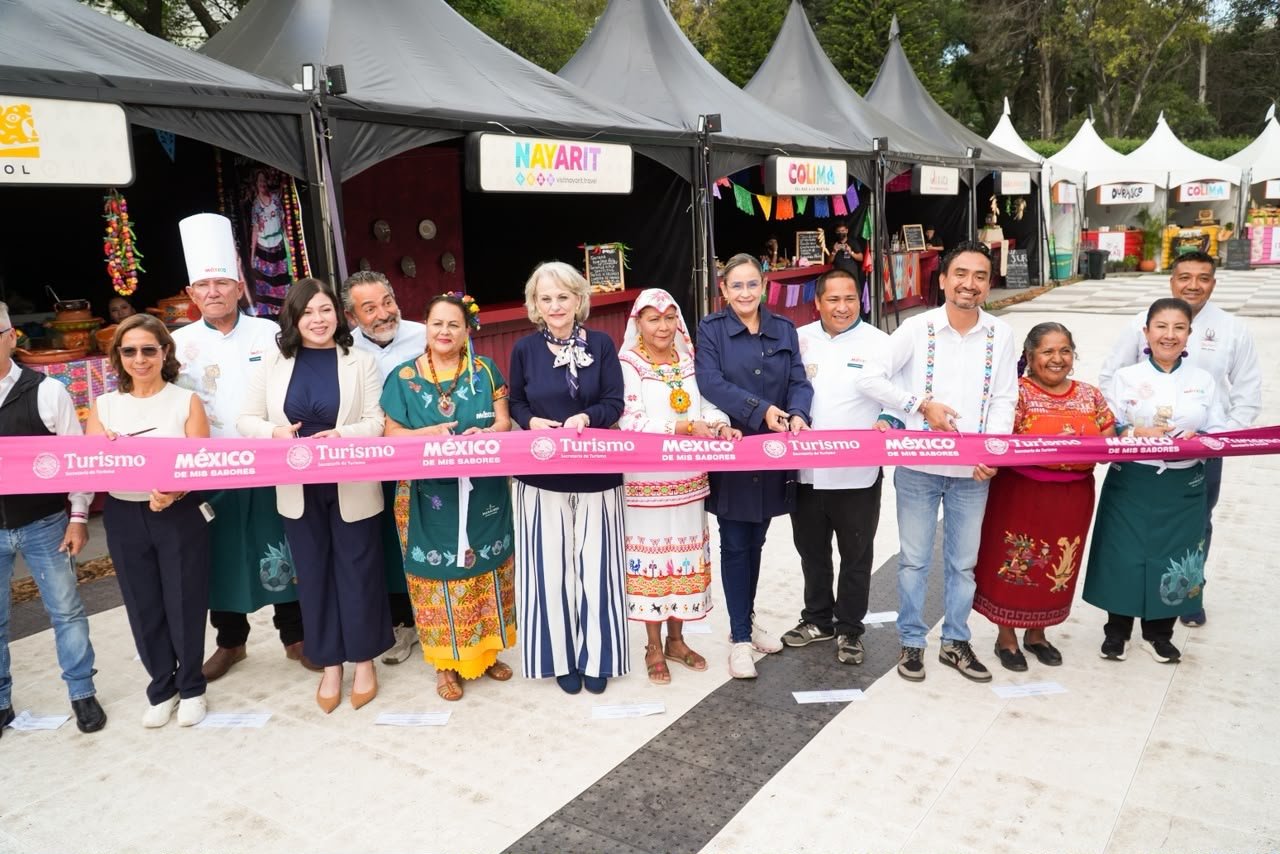 𝗢𝗮𝘅𝗮𝗰𝗮 𝗹𝗹𝗲𝘃𝗮 𝘀𝘂 𝗴𝗮𝘀𝘁𝗿𝗼𝗻𝗼𝗺í𝗮 𝗮𝗹 𝗳𝗲𝘀𝘁𝗶𝘃𝗮𝗹 "𝗠é𝘅𝗶𝗰𝗼 𝗱𝗲 𝗺𝗶𝘀 𝗦𝗮𝗯𝗼𝗿𝗲𝘀"