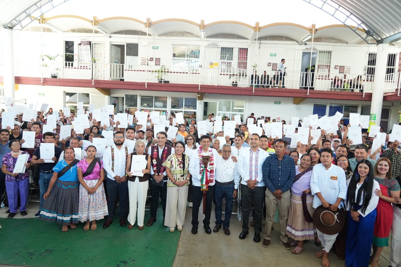 𝗘𝗻𝘁𝗿𝗲𝗴𝗮𝗻 𝟮𝟲𝟬 𝗲𝘀𝗰𝗿𝗶𝘁𝘂𝗿𝗮𝘀 𝗴𝗿𝗮𝘁𝘂𝗶𝘁𝗮𝘀 𝗮 𝗳𝗮𝗺𝗶𝗹𝗶𝗮𝘀 𝗱𝗲 𝗦𝗮𝗻𝘁𝗮 𝗖𝗿𝘂𝘇 𝗫𝗼𝘅𝗼𝗰𝗼𝘁𝗹á𝗻