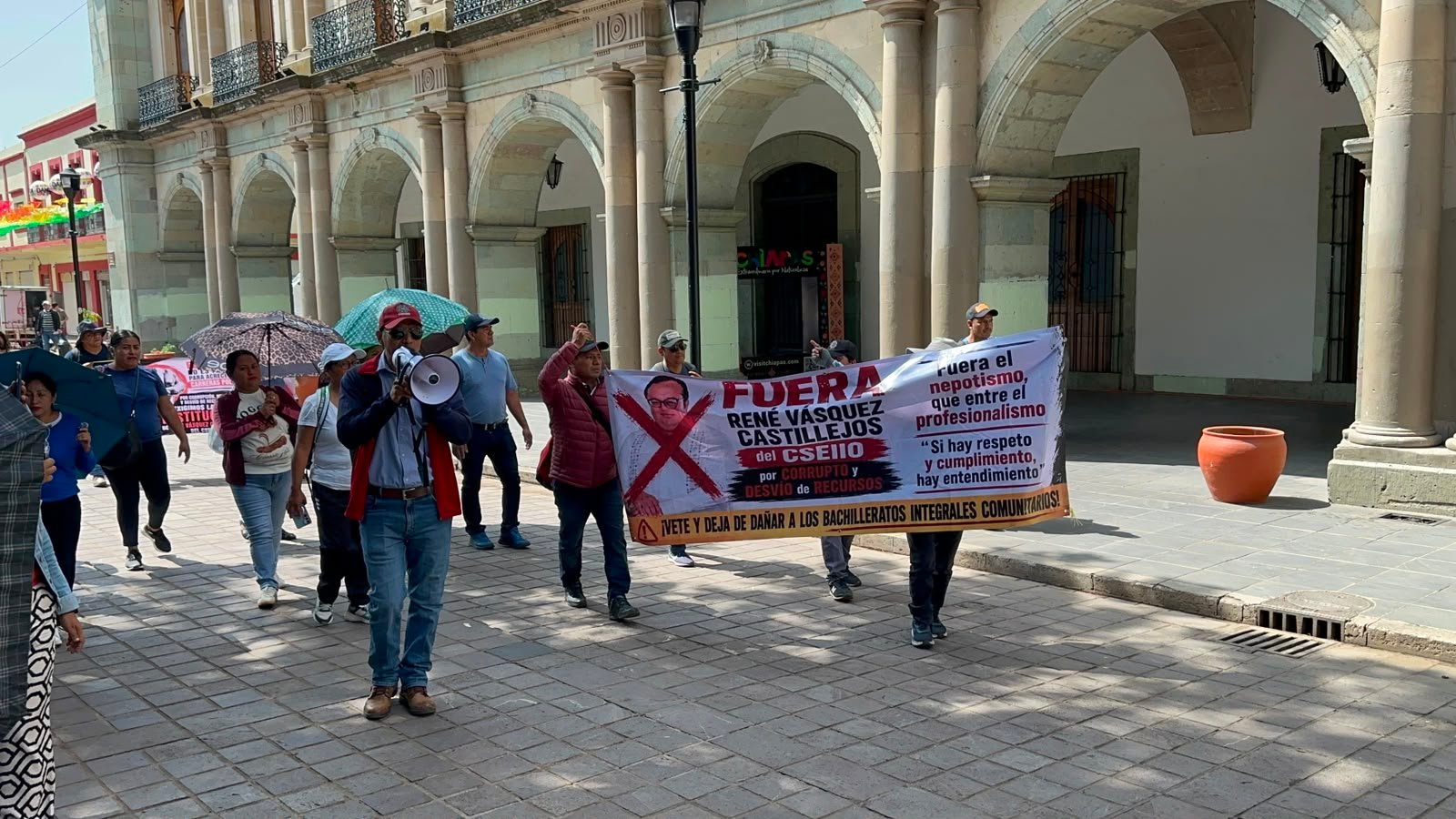 𝗧𝗿𝗮𝗯𝗮𝗷𝗮𝗱𝗼𝗿𝗲𝘀 𝗱𝗲𝗹 𝗦𝗨𝗧𝗖𝗦𝗘𝗜𝗜𝗢 𝗺𝗮𝗿𝗰𝗵𝗮𝗻 𝘆 𝗲𝘅𝗶𝗴𝗲𝗻 𝗹𝗮 𝘀𝗮𝗹𝗶𝗱𝗮 𝗱𝗲 𝗥𝗲𝗻é 𝗩á𝘀𝗾𝘂𝗲𝘇 𝗖𝗮𝘀𝘁𝗶𝗹𝗹𝗲𝗷𝗼𝘀