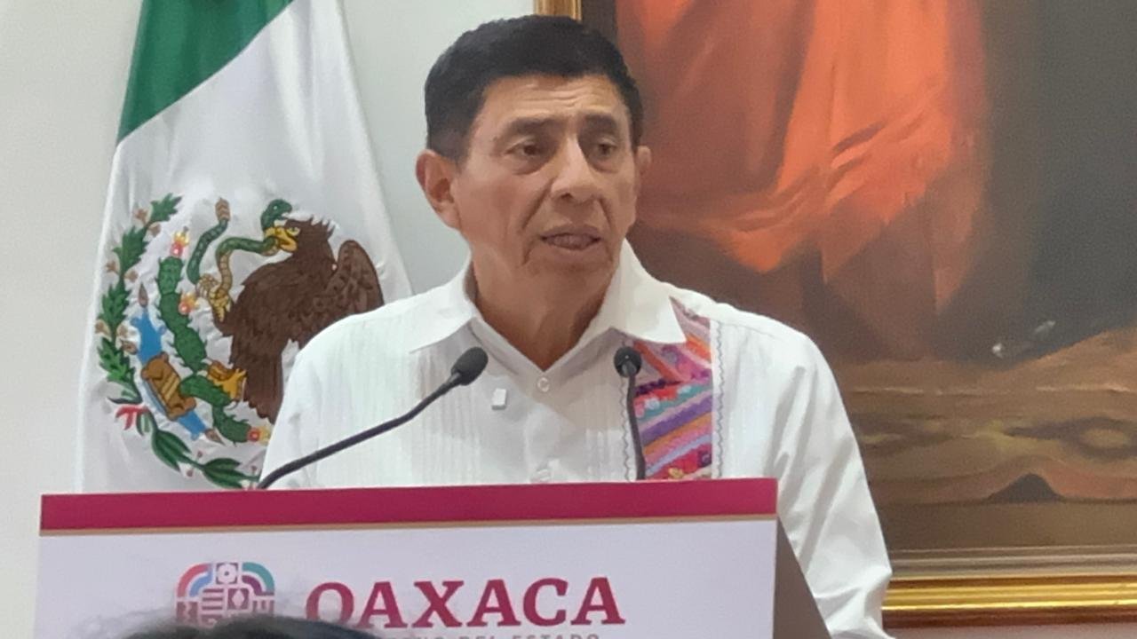𝗖𝗮𝗽𝘁𝗮𝗻 𝗱𝗲𝘀𝗱𝗲 𝗲𝗹 𝗮𝗶𝗿𝗲 𝗲𝗹 𝗶𝗻𝘀𝘁𝗮𝗻𝘁𝗲 𝗲𝗻 𝗾𝘂𝗲 𝘂𝗻𝗮 𝗯𝗮𝗹𝗹𝗲𝗻𝗮 𝗷𝗼𝗿𝗼𝗯𝗮𝗱𝗮 𝗱𝗮 𝗮 𝗹𝘂𝘇 𝗲𝗻 𝗲𝗹 𝗺𝗮𝗿