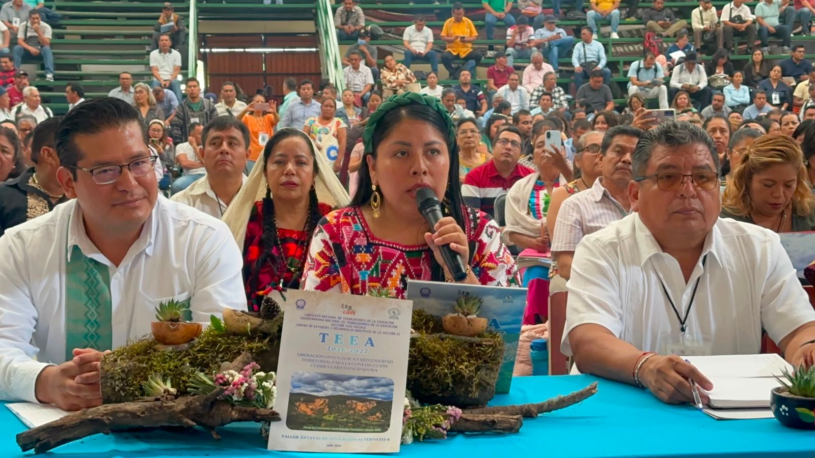 Sección 22 llevará ante Claudia Sheinbaum demandas por uniformes, pagos y pendientes laborales