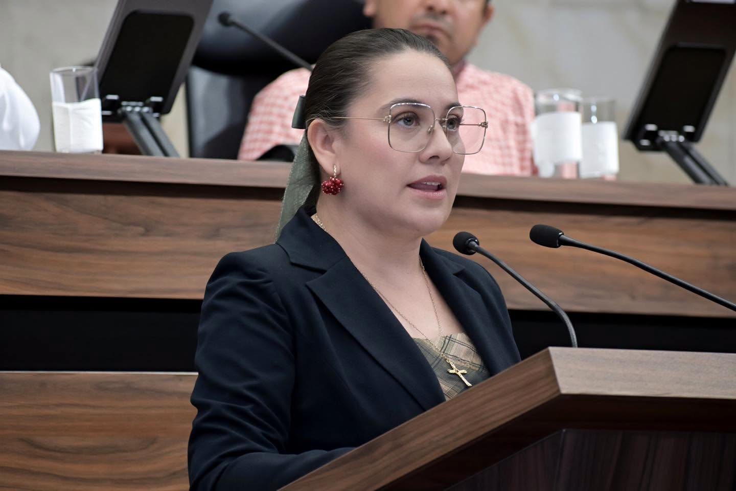 Naty Díaz propone cotejar huellas de delitos graves con el Padrón Electoral