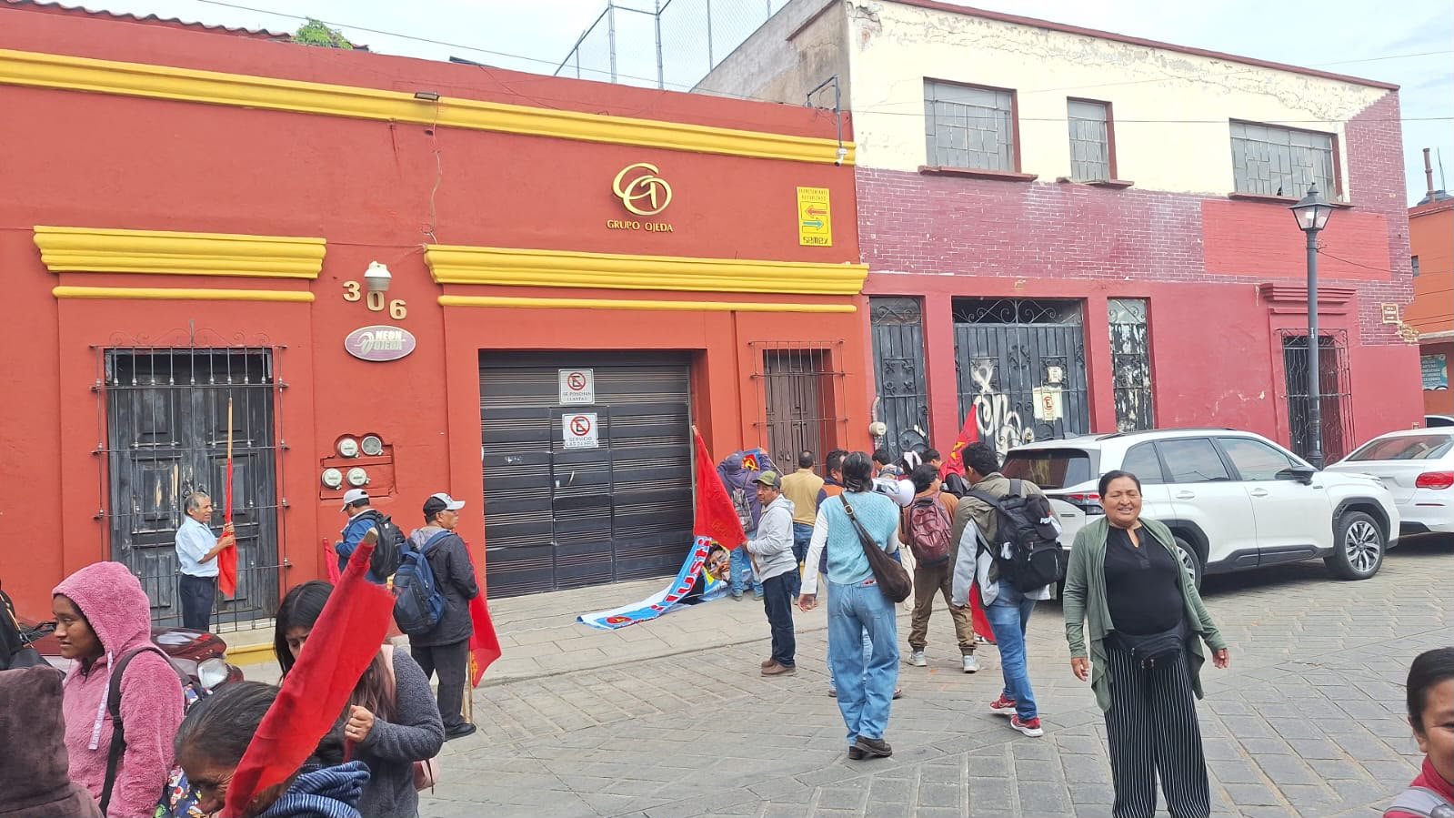 FPR mantiene protestas por segundo día; bloquea carreteras y oficinas en Oaxaca