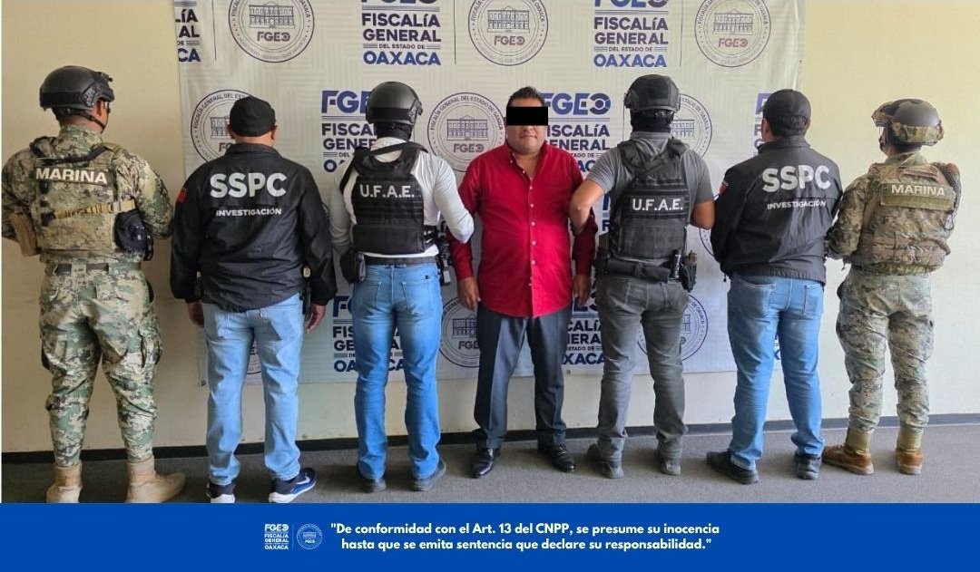 Detienen a síndico de Oaxaca de Juárez; Fiscalía lo vincula con red dedicada al robo y venta de vehículos