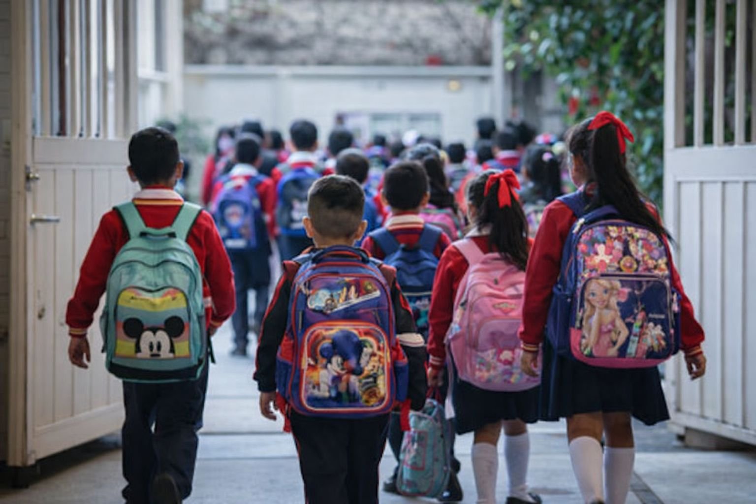 Más de 800 mil estudiantes regresan este lunes a las aulas en Oaxaca