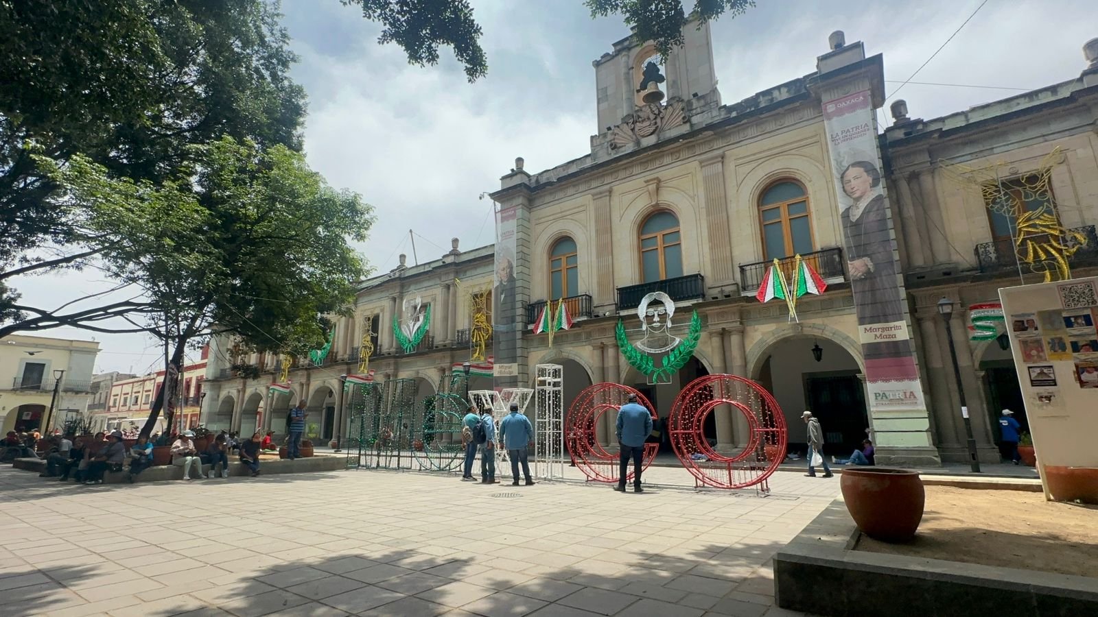 Oaxaca enciende el mes patrio; Palacio de Gobierno y Zócalo estrenarán iluminación esta noche