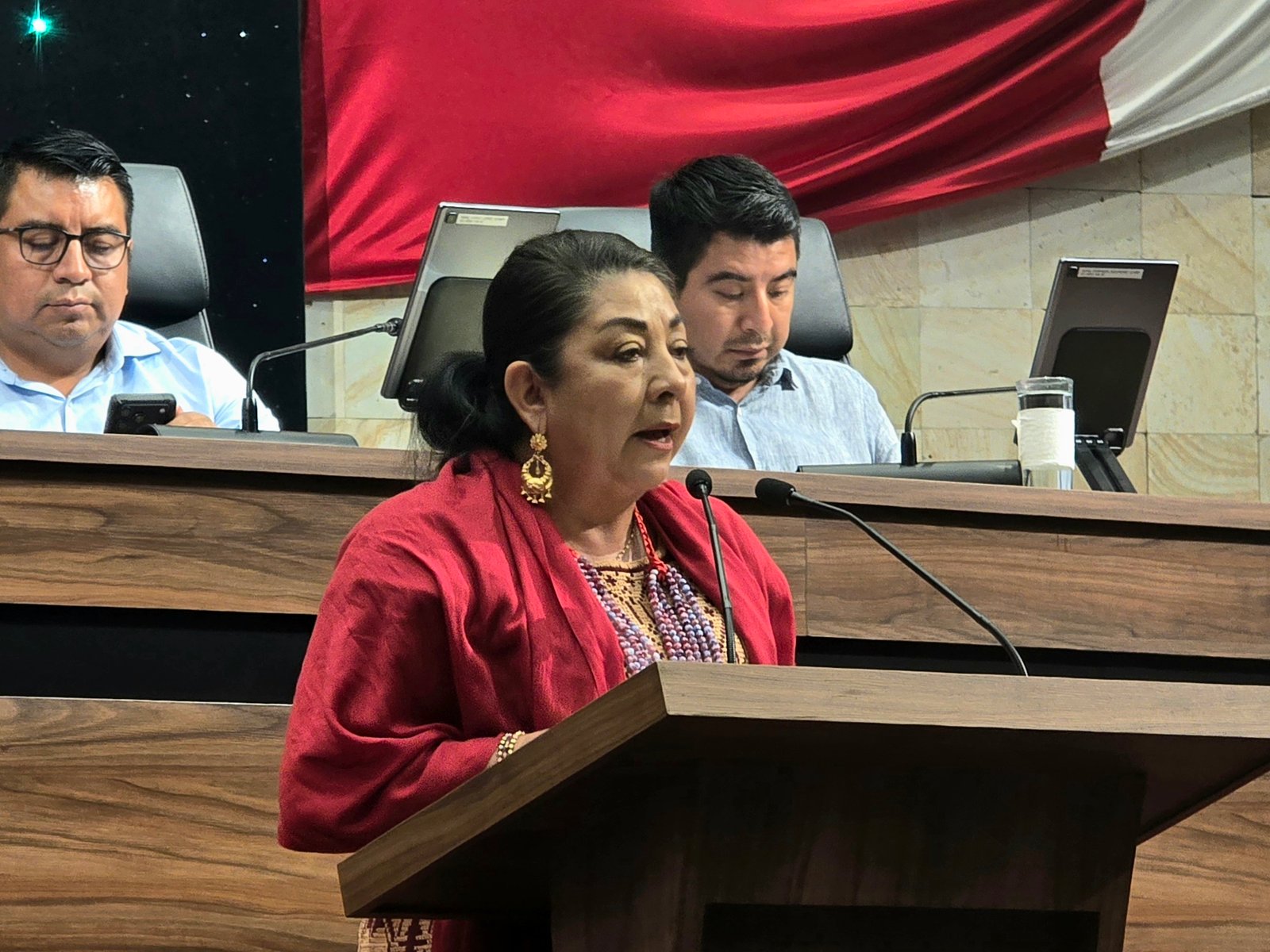 Mary Velasco propone notificaciones digitales para trámites del Registro Público