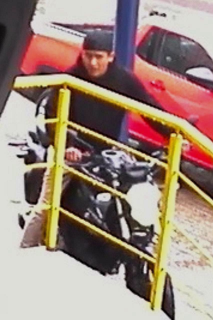 Roban motocicleta en inmediaciones del Columpio de Ixcotel; piden ayuda para localizarla