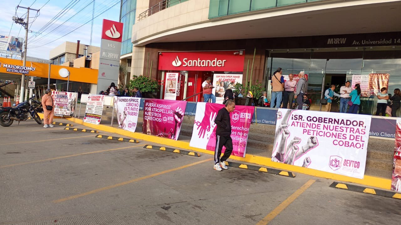 Jubilados del Cobao vuelven a protestar; acusan incumplimiento en pago de finiquitos
