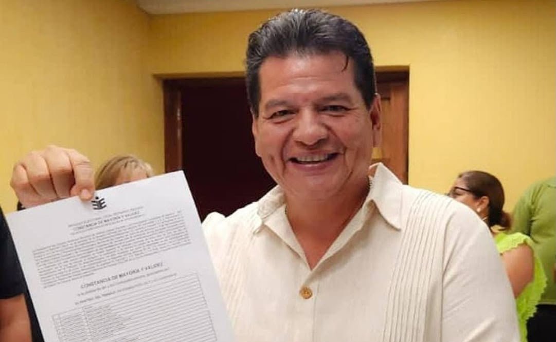 Daniel Méndez asegura que continúa al frente del Ayuntamiento de Salina Cruz pese a vinculación a proceso