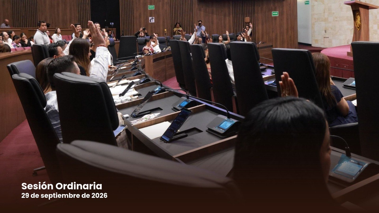 El exhorto está dirigido a los 570 ayuntamientos para que realicen campañas de información y sensibilización ante las nuevas disposiciones sobre el uso de dispositivos electrónicos durante la jornada escolar.