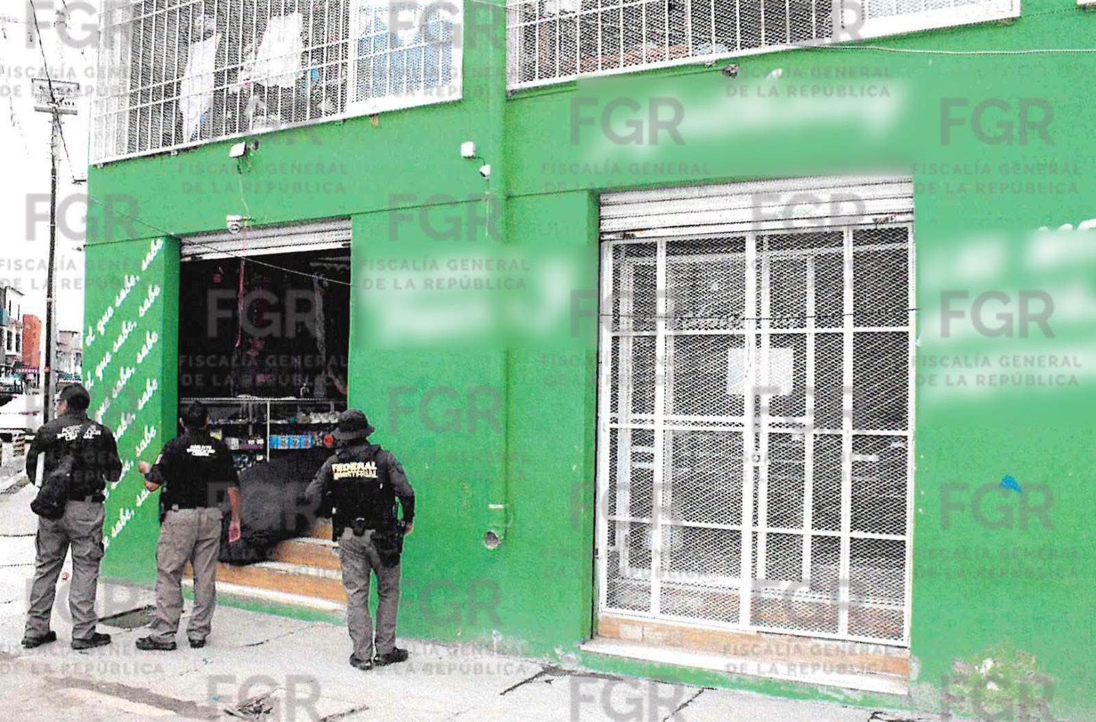 FGR investiga tienda de ropa de paca “Anthony” en Oaxaca por posible contrabando