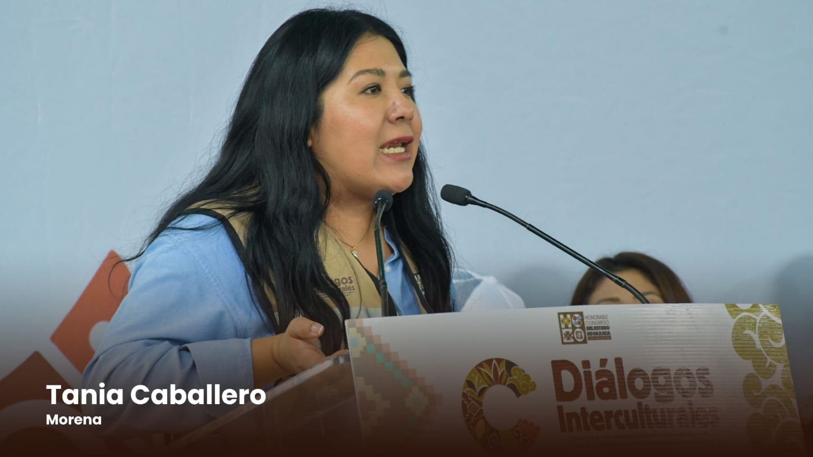 Tania Caballero concluye en Nochixtlán etapa informativa de la reforma constitucional de Oaxaca