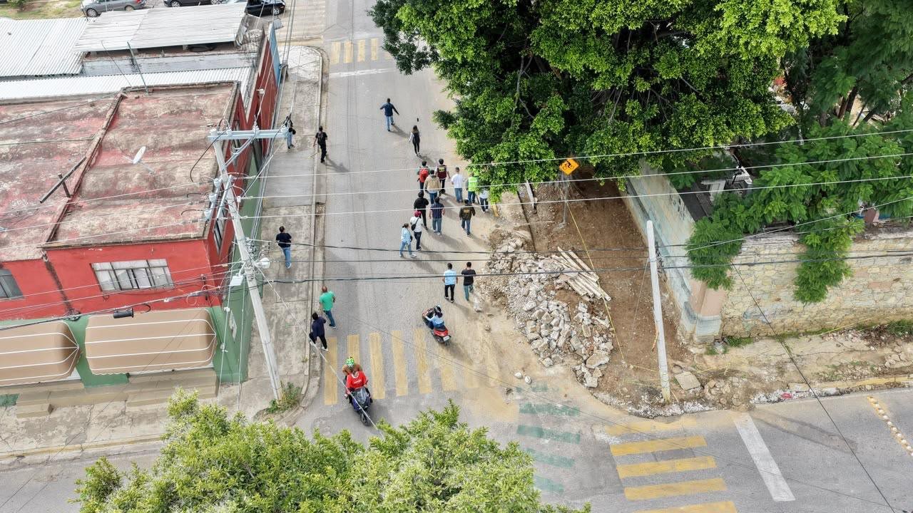 Supervisan trabajos de conservación en el Panteón General de Oaxaca previo al Día de Muertos